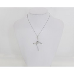 Gold chain with gold cross, stylised in white gold and diamonds 0,010 ct