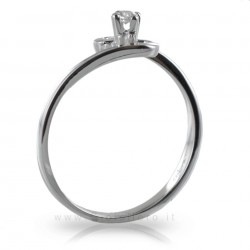 Small solitaire ring in white gold and diamond 00243