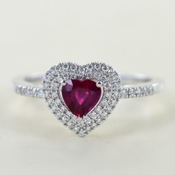 Bague Coeur Rubis de Birmanie avec Contour Double Diamant 00267