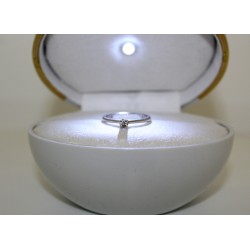 Anello Solitario oro 18 kt e diamante 0,11 ct