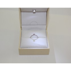 Anello Solitario in oro bianco 18 kt e diamante 0,11 ct