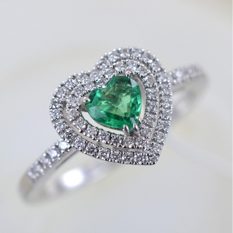 Anello smeraldo hotsell cuore