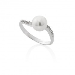 Ring with Akoya Pearl 8 - 8.5 and Diamonds 00334