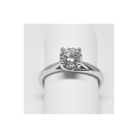 Solitaire with 0.90 carat diamond