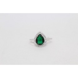 Anello in argento mod kate 925 con pietra verde e zirconi bianchi